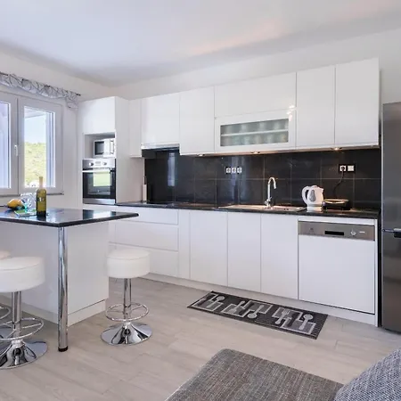 بيت للعطل House Beleca